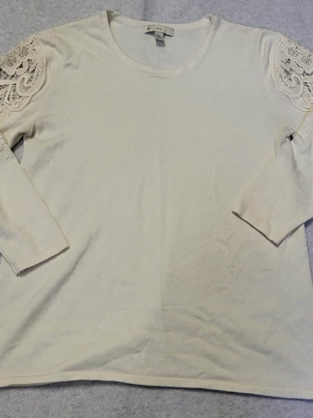 Women's Loose Fit T-Shirt Boat Neck Lace Cutout Eyelet Tops Small